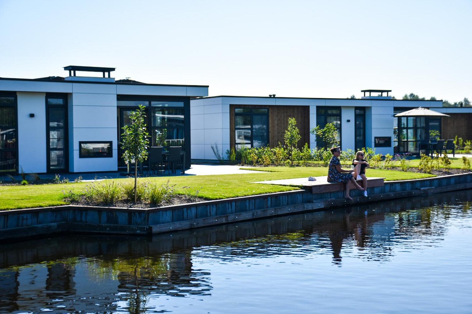 Marinapark Residentie Nieuw Loosdrecht Villa Exterior foto
